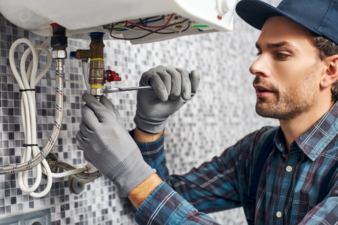 Reparación certificada de caldera Airsol en Villa del Prado